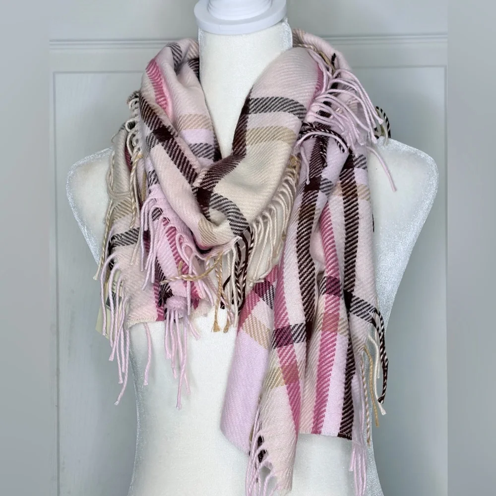 Lord & Taylor Pink and Cream plaid fringe scarf new